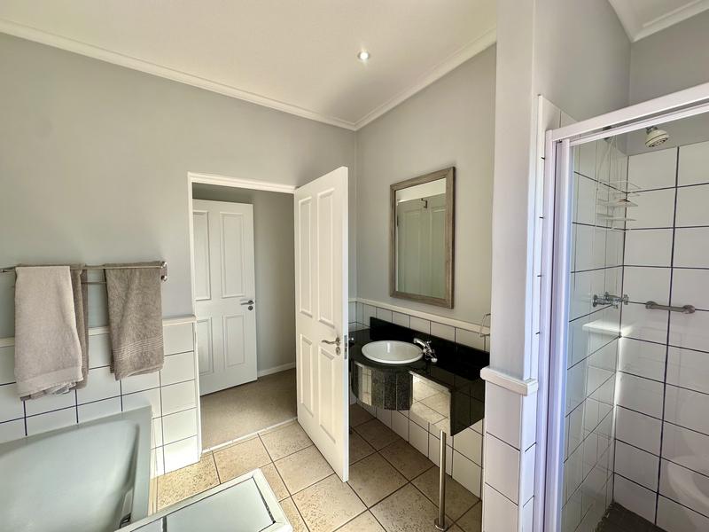 To Let 4 Bedroom Property for Rent in Pinnacle Point Golf Estate Western Cape